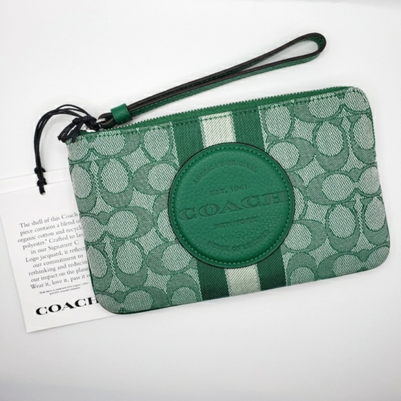 Coach Handbags - 🆕️Coach Signature Dempsey Large Corner Zip Wristlet in Green